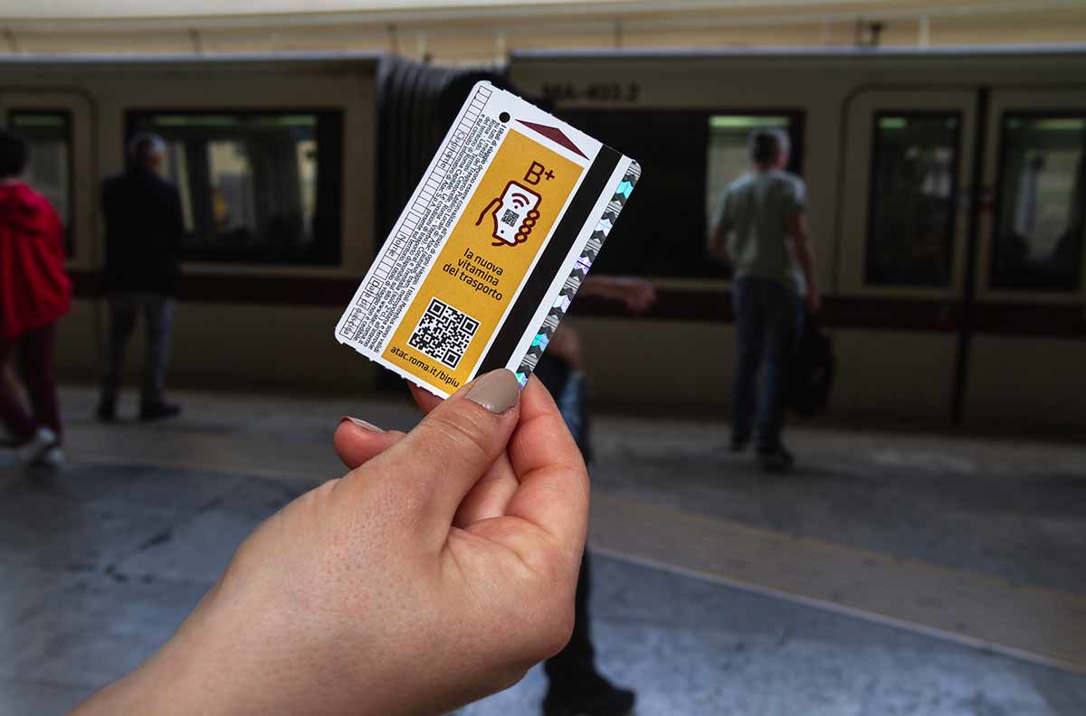 ticket metro rome